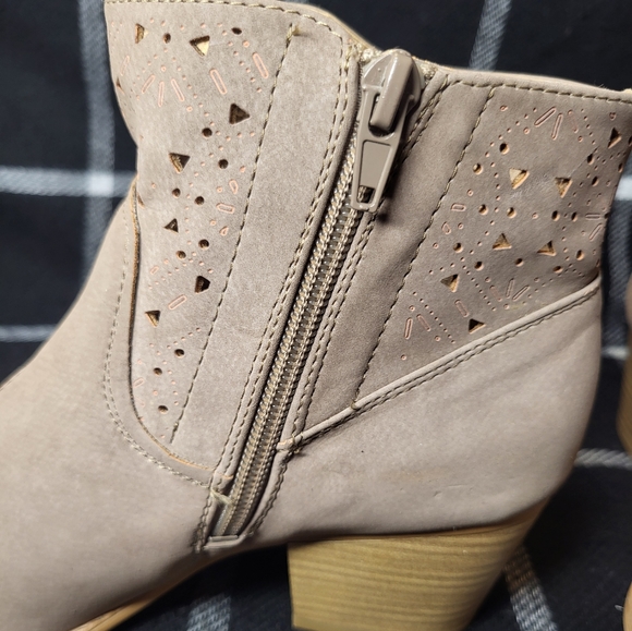 Soul Naturalizer Womens Skyla Mushroom Taupe Fashion Booties Boots Size 7.5 M - Picture 8 of 8